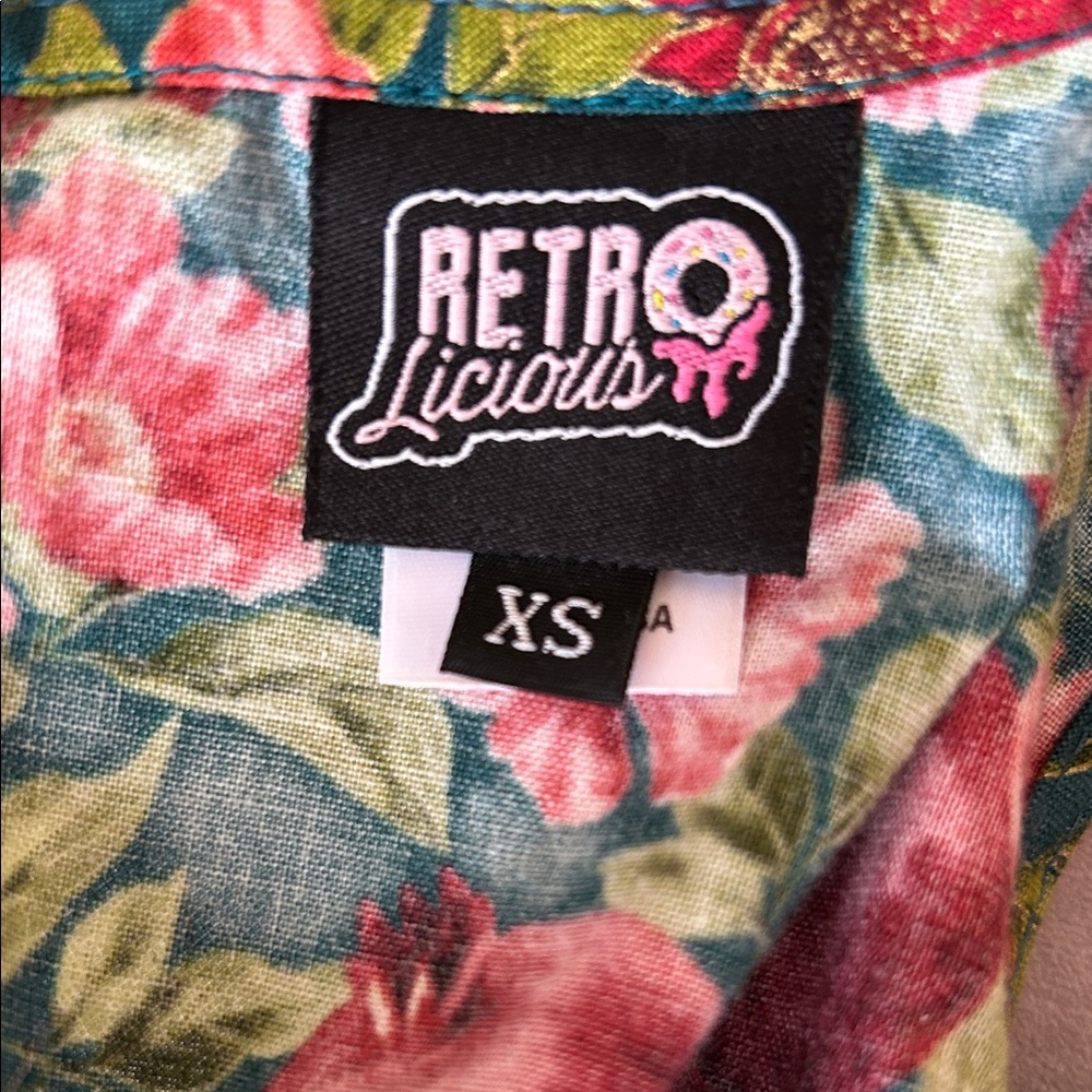 Retrolicious Elizabeth Swing Floral Button-Front Mini Dress size XS - Picture 11 of 12